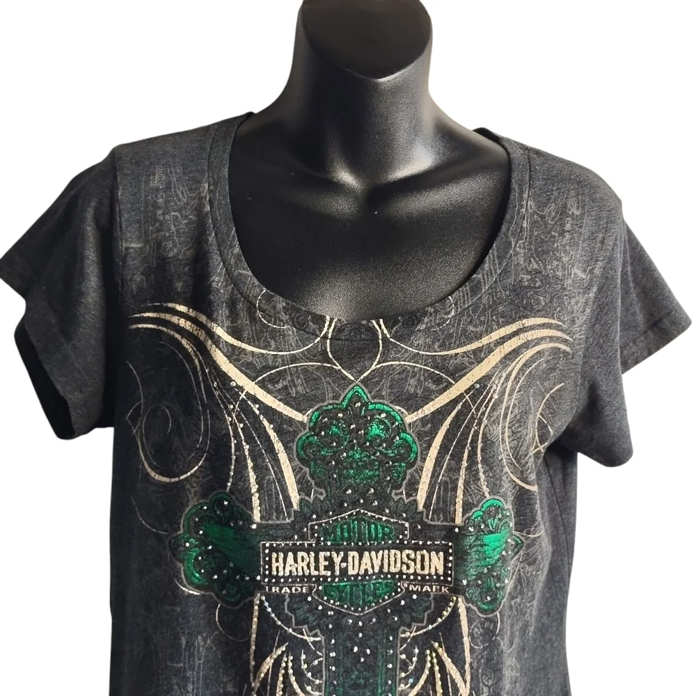 Harley-Davidson Women's Gray V-Neck  Embellished Cross Shortsleeve T-shirt Sz L